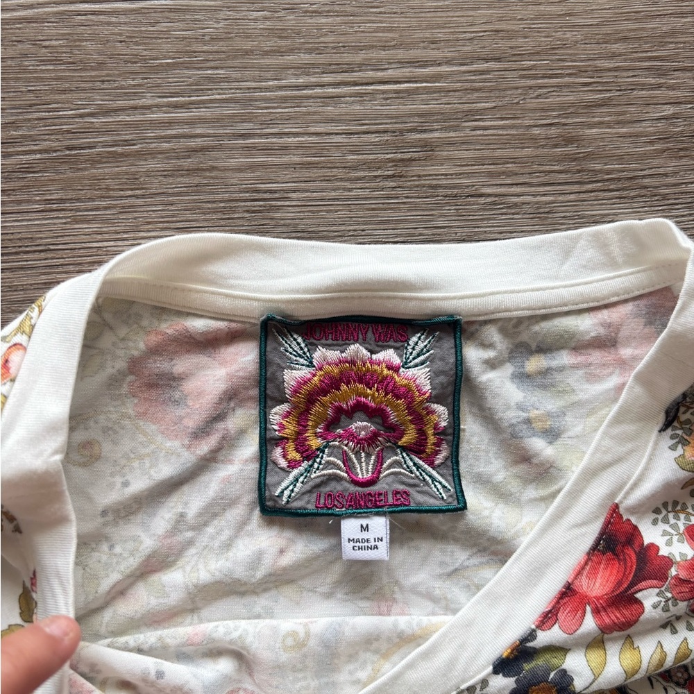 Floral Paisley Short-Sleeve Top in Cream and Multicolor - Picture 6 of 8